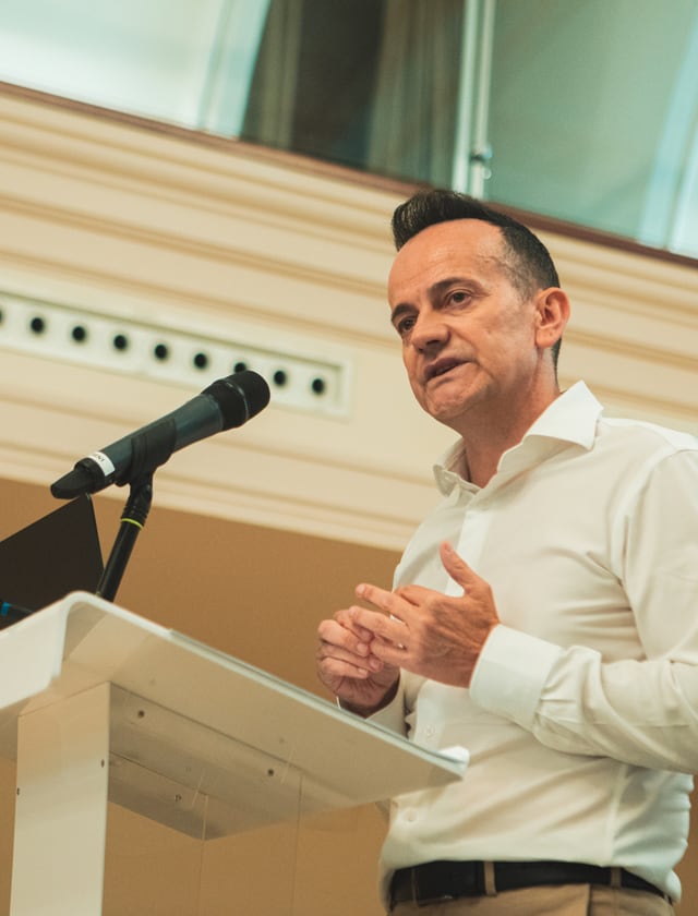 Intervención durante la presentación de la Fundación Rafi Ávila